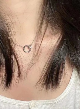 莫比乌斯环项链女双环锁骨链轻奢小众配饰2024年新款送女友礼物