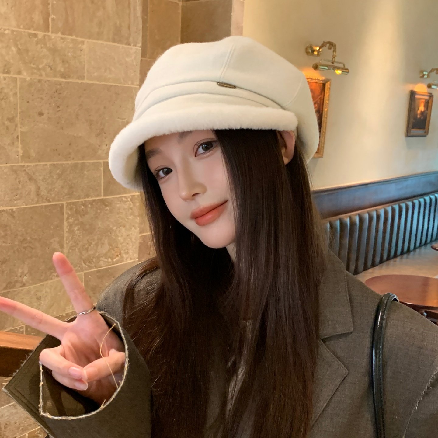 2025新款秋冬季毛绒渔夫帽女保暖护耳显脸小百搭休闲毛呢八角帽子,淘宝优惠券,粉丝福利购,淘宝优惠卷