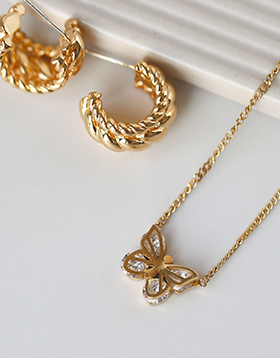 一枝橘蝴蝶锁骨链女项链