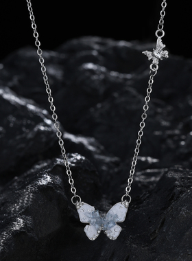 碎冰蓝蝴蝶项链女配饰甜酷清冷感锁骨链轻奢小众高级感配裙子吊带