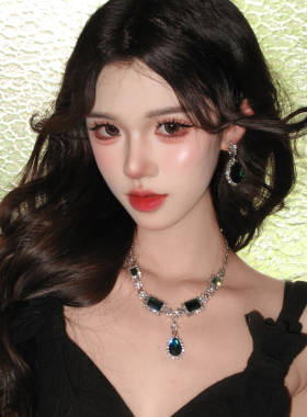 复古宫廷设计绿色水滴项链耳环