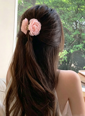 夏天蓝色网纱花朵抓夹女