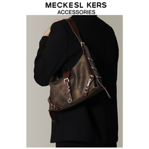 Meckesl Kers punk wind girl armband bag sweet and hot girl with high texture inclined satchel pet backpack