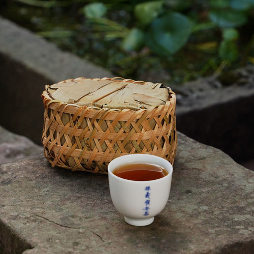 孙义顺高端安茶久藏成宝2020年贡尖祁门安茶老六安黑茶紧压茶 - 图1