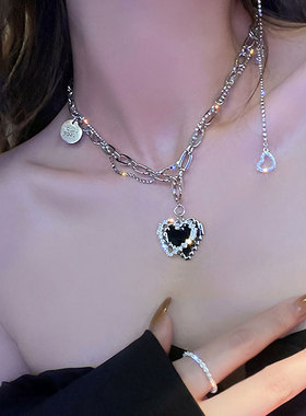 复古黑色爱心项链桃心ins高级感