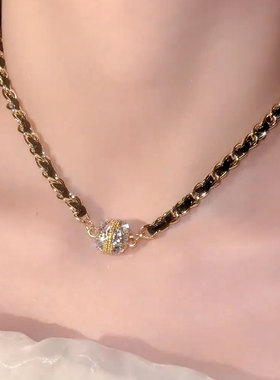 2025年新款黑色锆石磁吸项链时尚