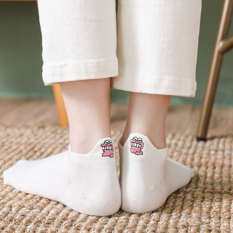 蜡笔小新棉袜刺绣卡通浅口低帮短筒船袜拼接条纹学生可爱防臭吸汗,淘宝优惠券,粉丝福利购,淘宝优惠卷