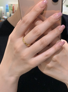 极简风yyds!可以带着洗澡的戒指高级审美仿真黄金款情侣日常舒适