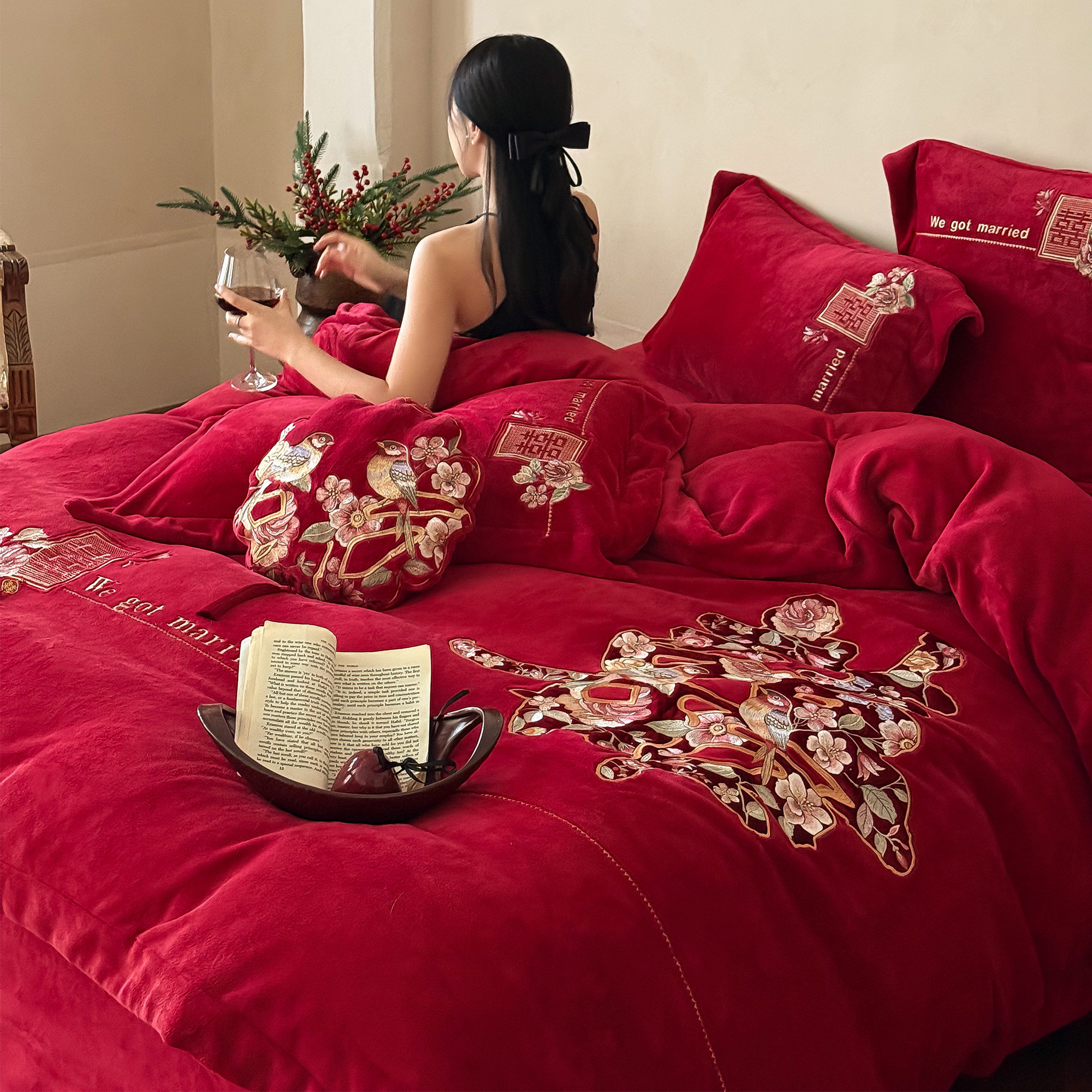 冬天牛奶绒婚庆四件套大喜字喜鹊绣花红色法兰绒结婚被套床单床笠,淘宝优惠券,粉丝福利购,淘宝优惠卷