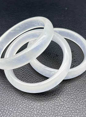 白月光色手镯玉镯石英岩镯子