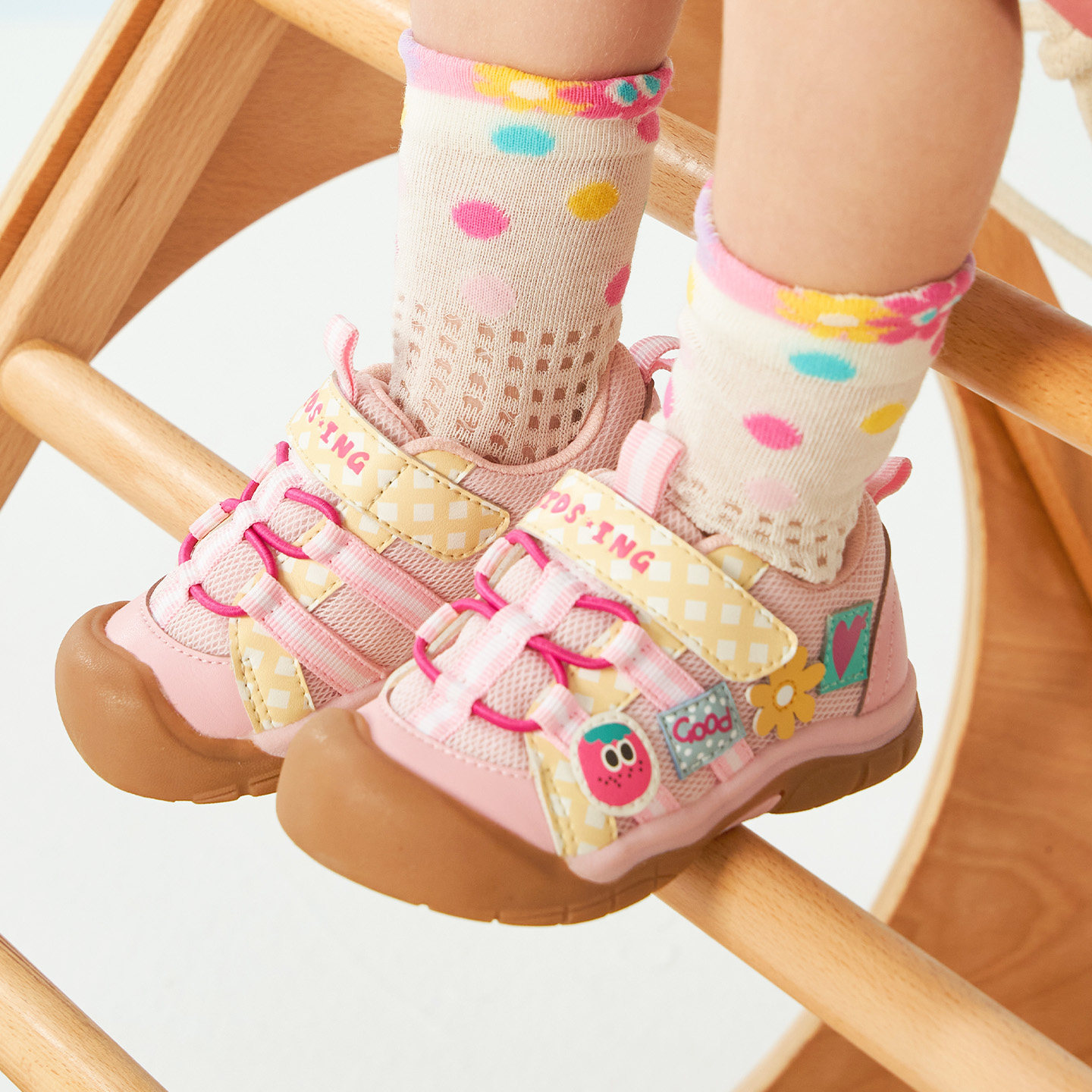 kidsing可迪星女宝宝运动鞋2026春季新款小童儿童软底幼儿园童鞋,淘宝优惠券,粉丝福利购,淘宝优惠卷