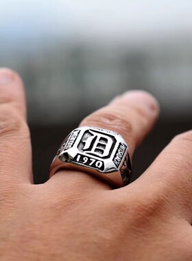 欧美霸气宽版大码字母DB戒指吸血鬼个性男士高级感个性轻奢指环