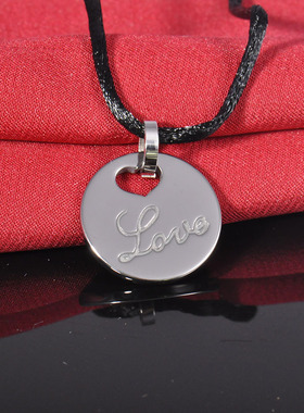 梦克拉钨金吊坠 钨金LOVE 饰品