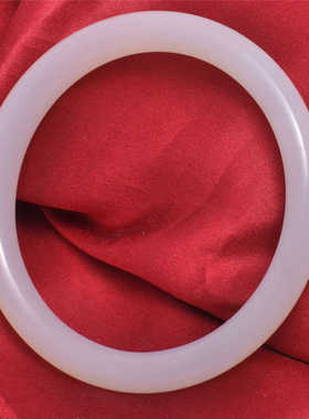 梦克拉白玛瑙圆柱手镯 平安 水润透亮女款玛瑙手镯