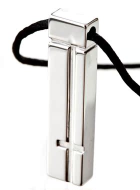 梦克拉钨金项坠配黑绳 简约公式