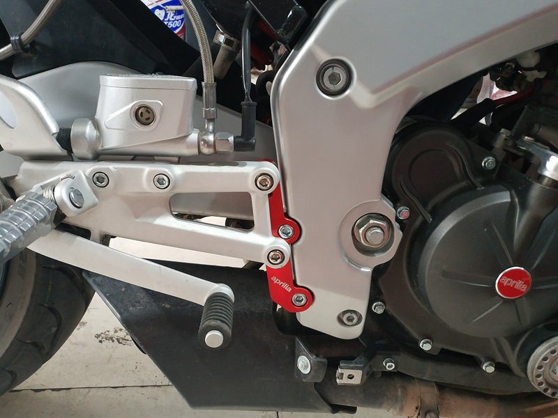 适用阿普利亚GPR125/250 APR150脚踏加高改装ApriliaRS4升高后移 - 图2