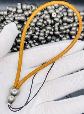 钛合金葫芦吊坠牛皮蜡绳弹弓失手绳吊坠