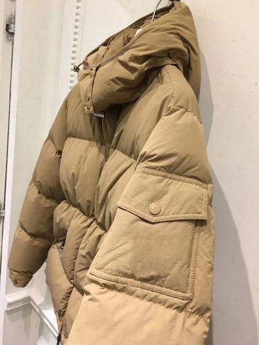 羽绒服女2026新款爆款冬装独特漂亮面包服巨好看的连帽短款外套女 - 图1