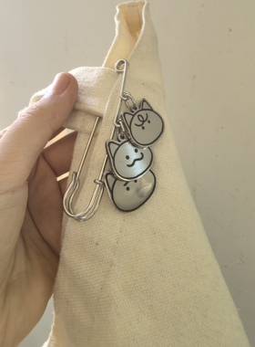 秦彻猫猫胸针三只小猫别针书包挂件包包饰品可爱恋与深空