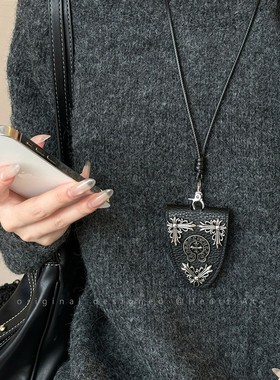 黑色小狗十字架皮革磁吸眼镜夹项炼女太阳眼镜收纳长版挂颈配饰毛