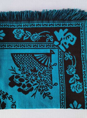 妇女加厚保暖老式四方围巾披肩