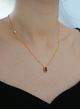 黑色吊坠项链铜镀金锁骨链女