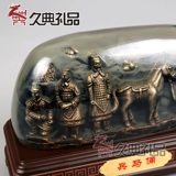 Ремесленная орнамент смола