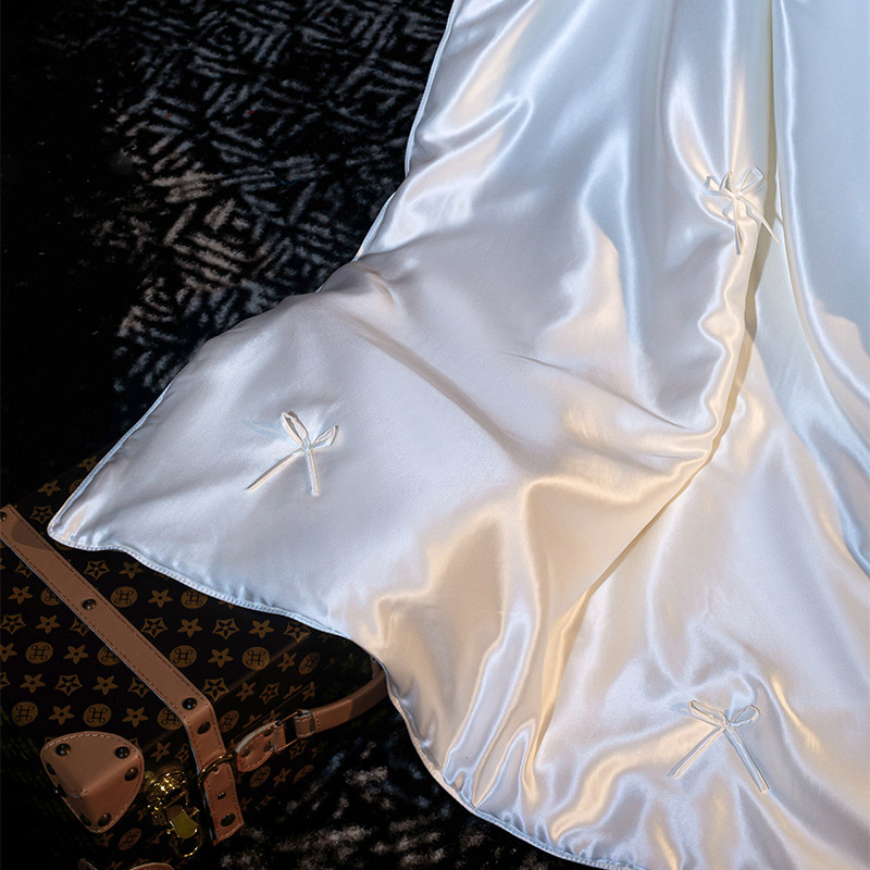 奢华蝴蝶结100%桑蚕丝秋冬春秋被 欣恋家纺蚕丝被