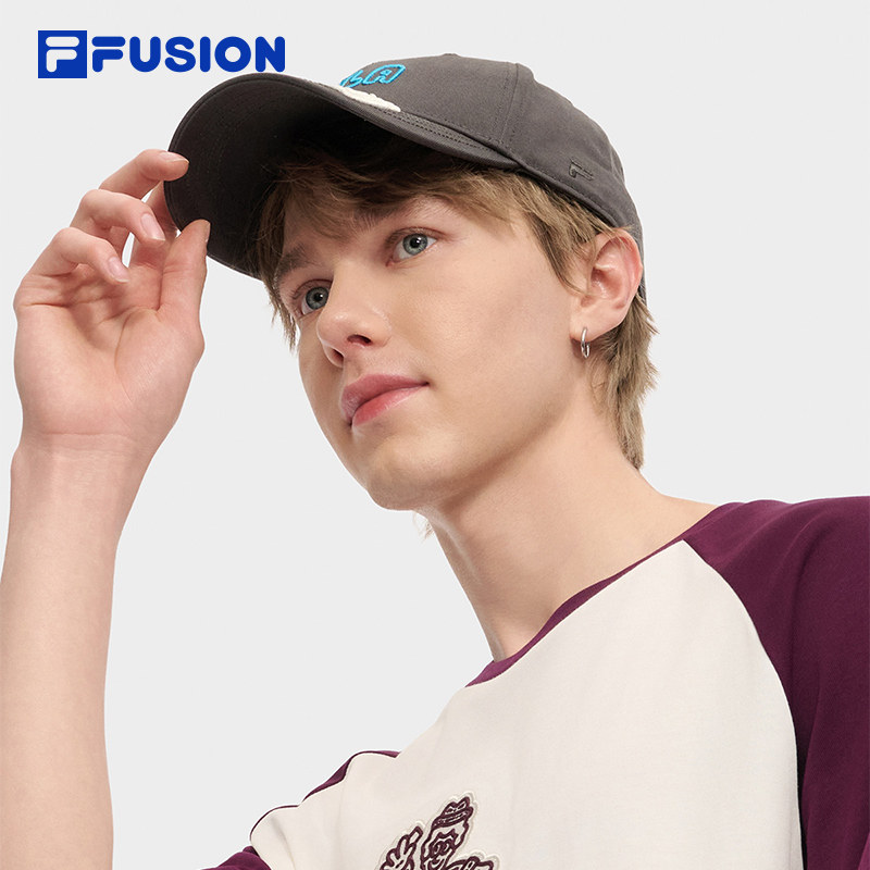 FILA FUSION斐乐潮牌情侣款棒球帽2025秋季新款涂鸦运动帽鸭舌帽,淘宝优惠券,粉丝福利购,淘宝优惠卷