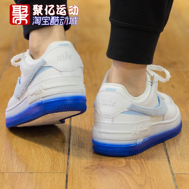 NIKE耐克女鞋冬AF1时尚白蓝空军一号运动百搭休闲板鞋 FJ4567-100-图2