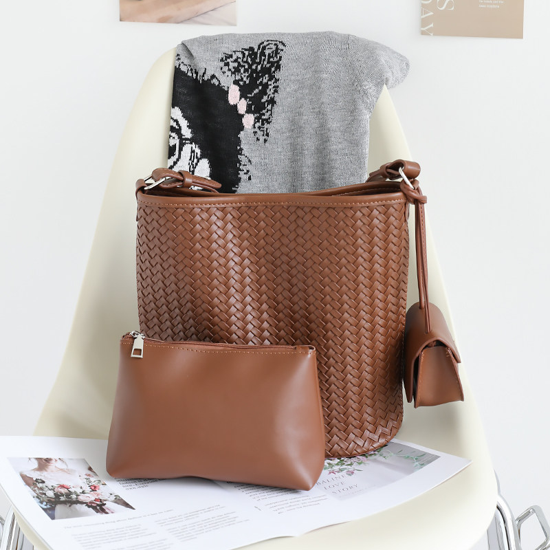 韩版休闲托特编织包女百搭简约单肩子母包小众设计通勤腋下水桶包,淘宝优惠券,粉丝福利购,淘宝优惠卷