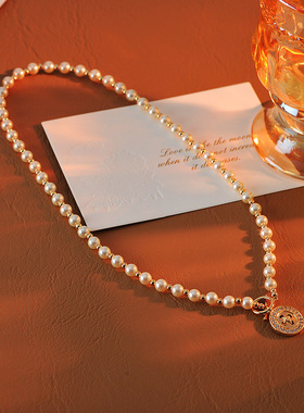 2025年韩版纽扣珍珠项链高级感小众毛衣链轻奢锁骨链批发一件代发