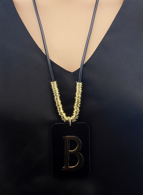 优贝朵小香风吊牌挂链毛衣链配饰