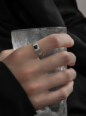 饰尚e族甜酷黑色方形锆石戒指女个性气质复古几何开口指环