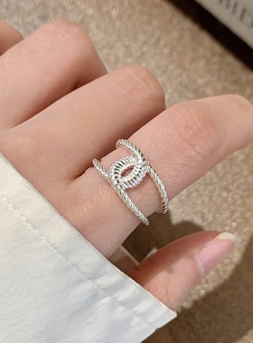 简约百搭戒指女轻奢高级感2026新款叠戴组合戒指小众设计指环配饰