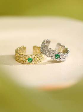 文艺复古范精致镂空墨绿方钻指环