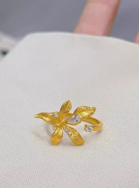 新款黄金色镶钻百合花戒指女