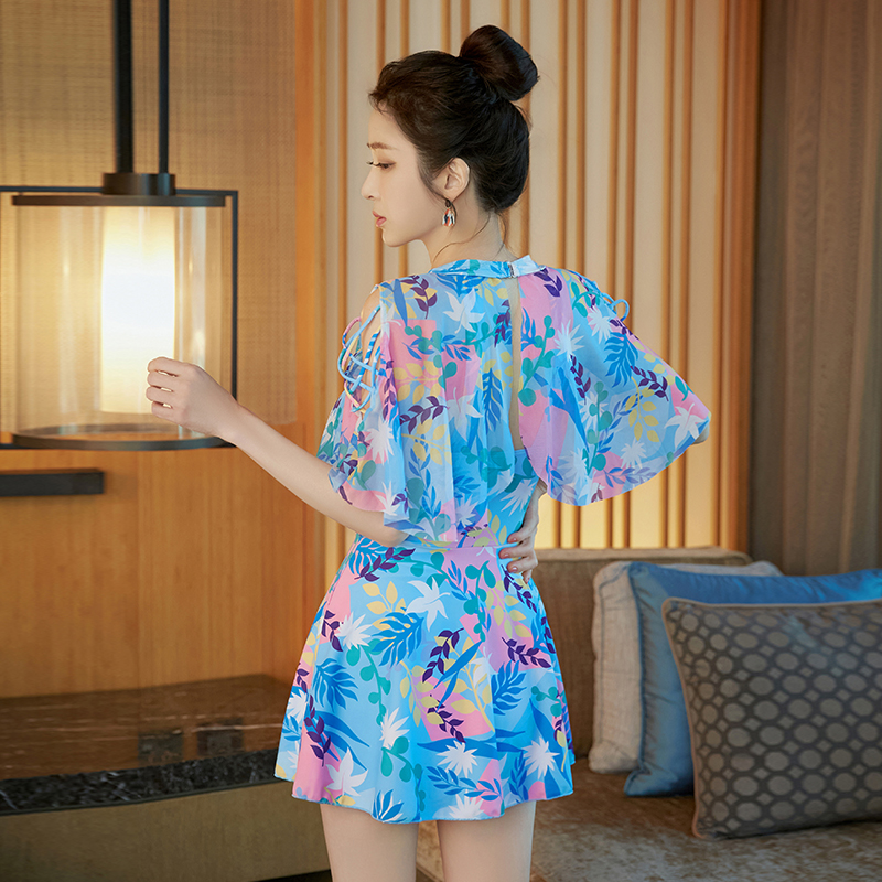 泳衣女保守连体2025新款爆款遮肉显瘦高级感游泳馆专用泡温泉泳装
