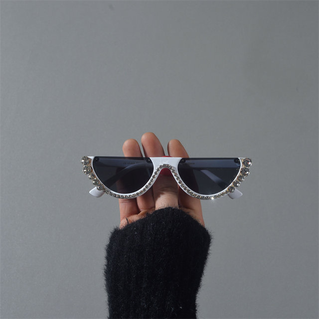 European and American Internet celebrity diamond-encrusted half-frame glasses with concave shape ins big face slimming sunglasses beach resort street shooting sunglasses