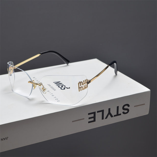 UV proof square retro male and female letter sunglasses