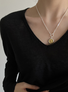 古币女王吊坠立体浮雕撞色银项链