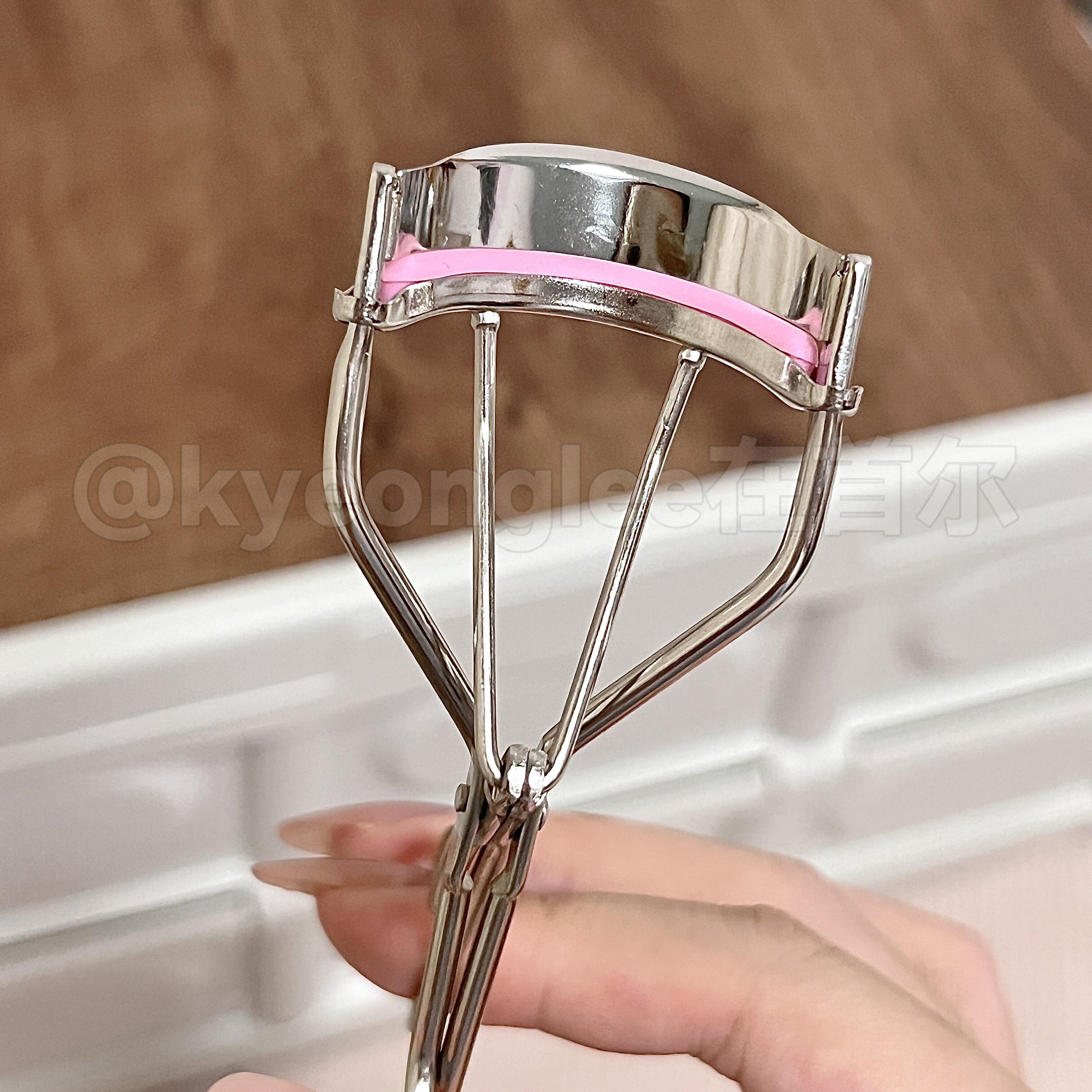 KISSME奇花盈美寇专研飞翘睫毛夹出太阳花自然定型不塌持妆卷翘女,淘宝优惠券,粉丝福利购,淘宝优惠卷