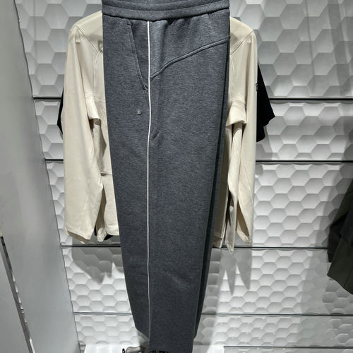 斐乐F11W543401FMG 2025年冬款女运动休闲针织长裤543610FMG - 图0