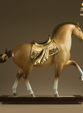 《马到成功马年纪念款》摆件