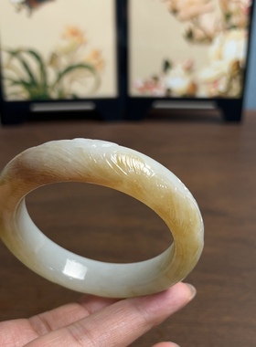 新疆直发正品和田玉且末糖玉手镯天然玉石雕花红糖渐变镯子带证书