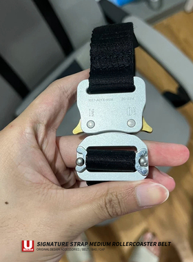 皮标装饰合金锁扣细腰带