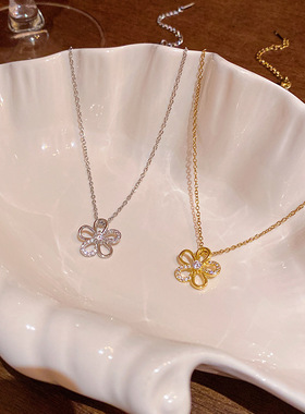 新款精致微镶锆石花朵吊坠锁骨链甜美百搭气质钛钢项链女网红颈链