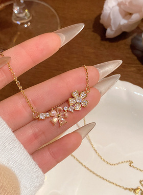 甜美气质锆石花朵吊坠项链女轻奢小众高级感满钻钛钢锁骨链颈链