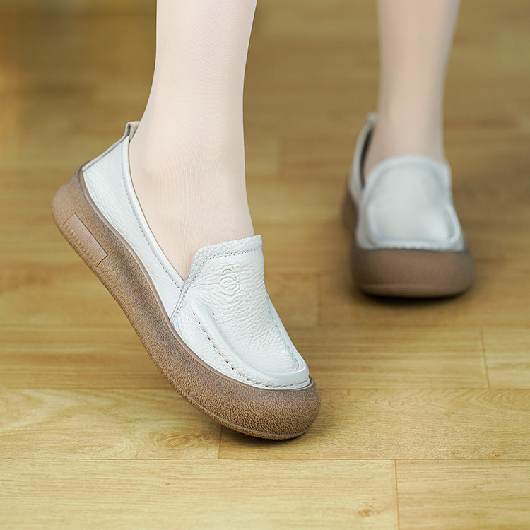 秋季新款不累脚圆头牛皮妈妈鞋单鞋舒适软底软面一脚蹬中年女皮鞋,淘宝优惠券,粉丝福利购,淘宝优惠卷
