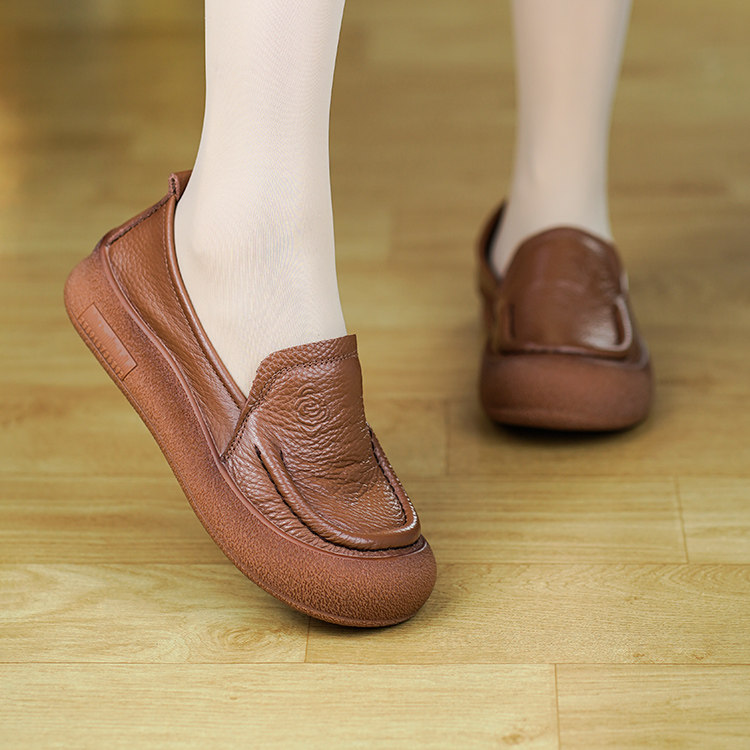秋季新款不累脚圆头牛皮妈妈鞋单鞋舒适软底软面一脚蹬中年女皮鞋,淘宝优惠券,粉丝福利购,淘宝优惠卷